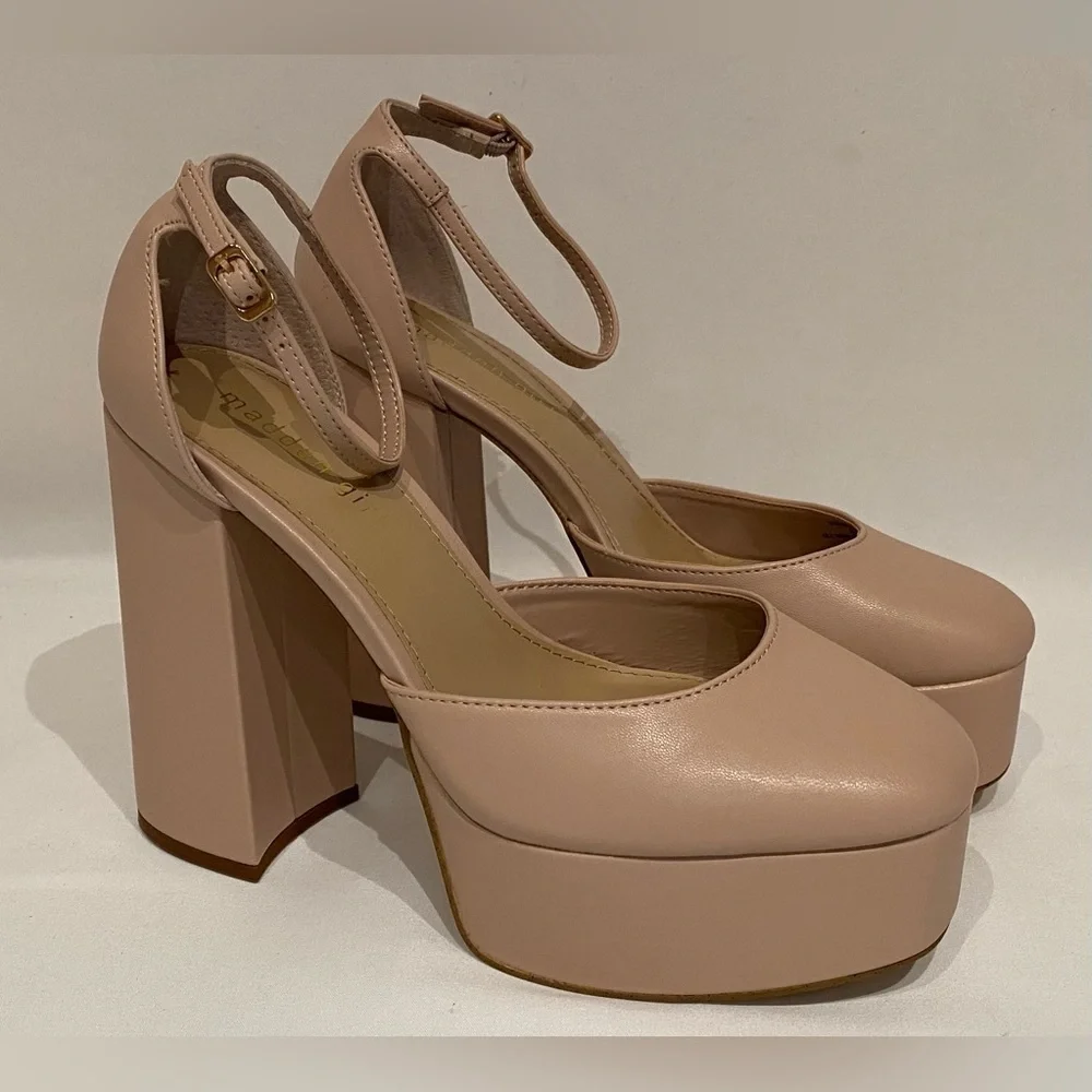 NEW Madden Girl Women’s Dion Platform Pumps Blush Pink Size 8.5M